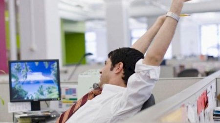 Azərbaycanda 2021-ci lin ilk iş günü başladı