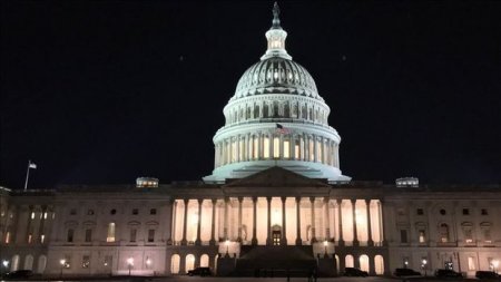 Ağ Evdə istefalar davam edir