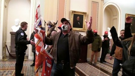 Kapitoliya binasına hücumla əlaqədar 160-dan çox cinayət işi açılıb