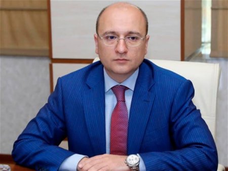 Vəzifəli şəxs İngiltərədə şirkət açıb - FOTOLAR