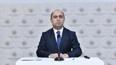 Təhsil naziri sabahkı brifinqin anonsunu etdi: məktəblər açılır?