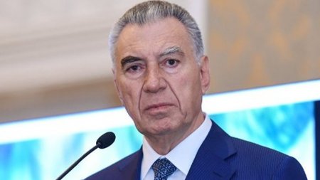 Nazir Əli Həsənovun oğlunu işdən çıxardı