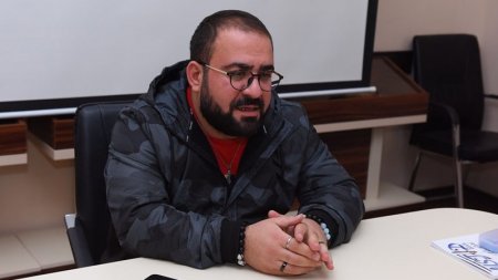 Şairin qardaşı rüşvət vermədi, icra məmurunun qəzəbinə gəldi – Oğuz