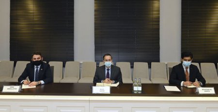 Təhsil naziri pakistanlı səfirlə görüşdü - FOTO