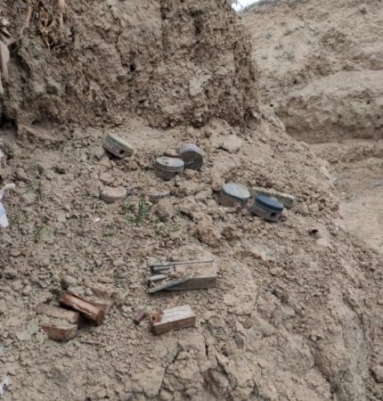 Polislər Xocavənddə minalar aşkar ediblər - FOTO 