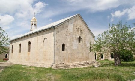 30-a yaxın erməni Amaras monastırını ziyarət etdi