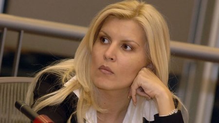 Rumıniyanın eks-prezidentinin qızı beş il həbs cəzası aldı