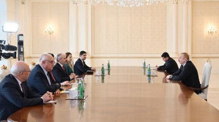 İlham Əliyev TBMM-nin nümayəndə heyətini qəbul etdi