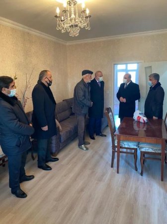 Nəsimi rayonunda İlaxır çərşənbəsi günü 3 şəhid ailəsinin mənzilinin əsaslı təmiri başa çatdırılmışdır -FOTOLAR