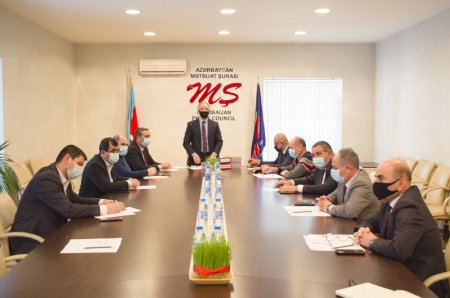 Mətbuat Şurasının İdarə Heyətinin iclası keçirilib - 10 KİV MŞ-yə üzv qəbul edildi