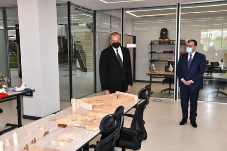 İlham Əliyev Bakıda yeni DOST mərkəzinin açılışında - FOTO