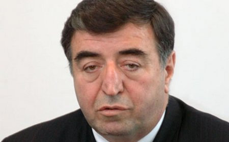 Əhməd Əhmədzadə vəzifəsindən azad edilib