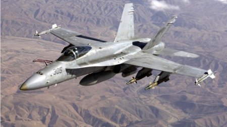 Türkiyədə hərbi təyyarə qəzaya uğradı - Pilot həlak oldu