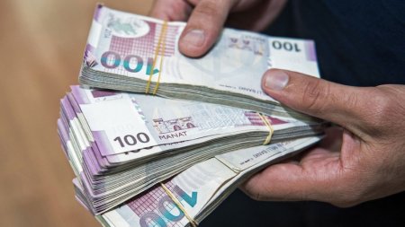 “Topaz”da 25 min manat uduzan oğlan polisə şikayət etdi