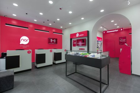 “Nar” paytaxt və regionlarda yenilənmiş xidmət mərkəzlərini təqdim edir