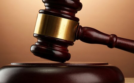 Azərbaycanda məktəb direktoruna hökm oxunub Azərbaycanda məktəb direktoruna hökm oxunub