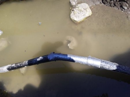 Göyçayda heyrətamiz qanunsuzluq - yolu, qaz və su borularını dağıdan kimdir? 