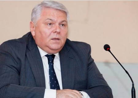 İcra başçısı məhkəməyə verildi