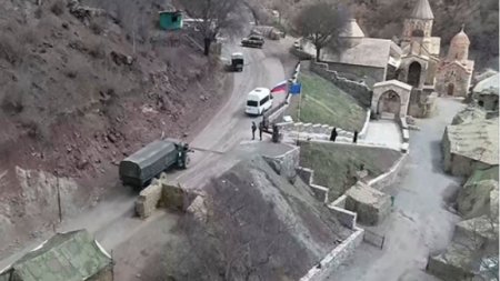 Sülhməramlılar erməniləri Xocavənd və Kəlbəcərə apardı