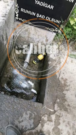 Deputat arağını şəhidin adına yaradılmış bulaqda soyudur - FOTO