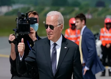 Bayden Putinlə görüşmək üçün Cenevrəyə gəlib