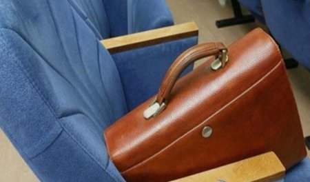 Daha bir rayonda SAXTA DİPLOM qalmaqalı - İLGİNC SƏS YAZISI...