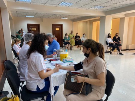 Nəsimi rayonunda qanvermə aksiyası keçirilib - FOTOLAR 