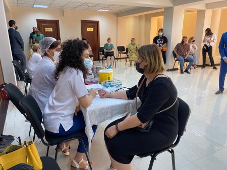 Nəsimi rayonunda qanvermə aksiyası keçirilib - FOTOLAR 