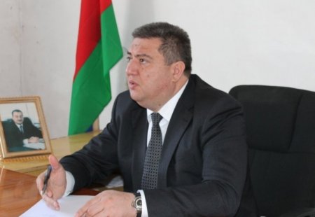 Vətəndaş qəbulundan yayınma üçün GÖZƏL BƏHANƏ: 