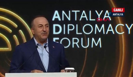 Çavuşoğlu: “Azərbaycanın ərazi bütövlüyünə hər kəs hörmət etməlidir” - VİDEO