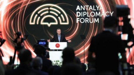 Antalyada liderlərin mötəbər forumunda azərbaycanlı imzası – baş redaktor təəssüratlarını bölüşdü