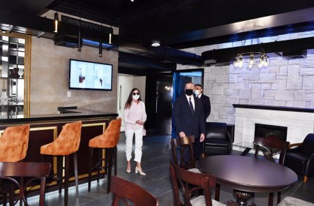 Prezident və xanımı “Gülüstan” sarayında (FOTOLAR)