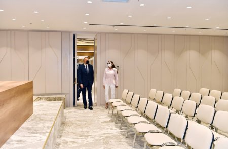 Prezident və xanımı “Gülüstan” sarayında (FOTOLAR)