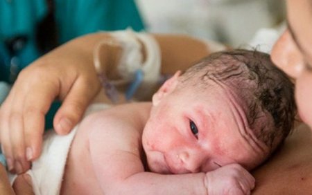 Polis Azərbaycanda 17 yaşlı qızın ana olması ilə bağlı məsələni nəzarətə götürdü - YENİLƏNİB