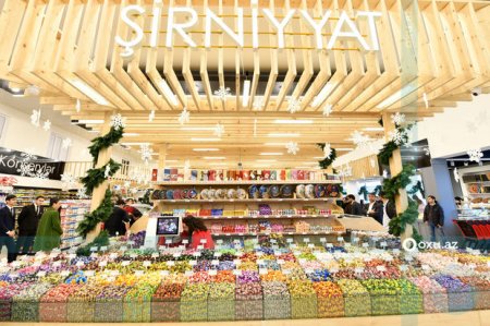 Poroşenkonun şokolad firmasının məhsulu Azərbaycanda yararsız çıxdı