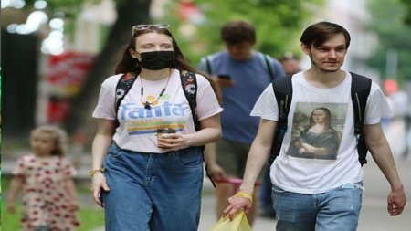 COVİD-19-a yoluxma halları niyə azalıb? – İnfeksionistin şərhi