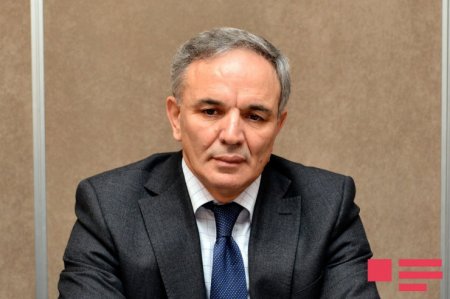 “İndi jurnalist olmaq üçün ali təhsil lazım deyil” - Əflatun Amaşov 