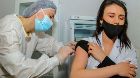 Azərbaycanda COVID-19-a qarşı üçüncü doza vaksin vurulacaq