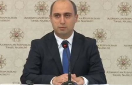 Təhsil nazirliyi dövlət siyasətinə qarşı - Tələbə ittiham edir
