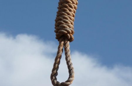 17 yaşlı gənc məktəbin həyətində intihar etdi