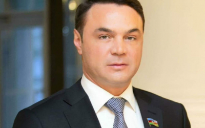 Polisi döyən deputat saxlanıldı