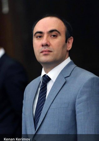 Azərbaycanda nazir müavininin “krışalıq” etdiyi idarə rəisindən SKANDAL - Anasının yasına getməyən əməkdaşları işdən çıxarır, 3000 manat istəyir… Azərbaycanda nazir müavininin “krışalıq” etdiyi idarə rəisindən SKANDAL - Anasının yasına getməyən əməkdaşları işdən çıxarır, 3000 manat istəyir…