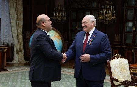 Президент Республики Беларусь Александр Лукошенко награждён Золотым Орденом « Друг Азербайджана «