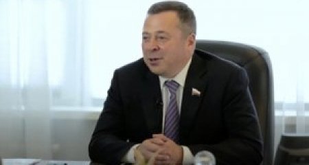 Milyarder deputat adam öldürüb