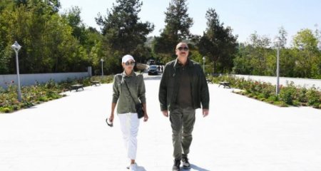 Prezident İlham Əliyev və Mehriban Əliyeva Şuşada Vaqif Poeziya Günlərinin açılışında iştirak ediblər - Yenilənib