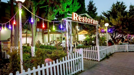 “Açıq havada işləyən restoranlara giriş sərbəstdir, pasport tələb edilmir“ - DİN “Açıq havada işləyən restoranlara giriş sərbəstdir, pasport tələb edilmir“ - DİN