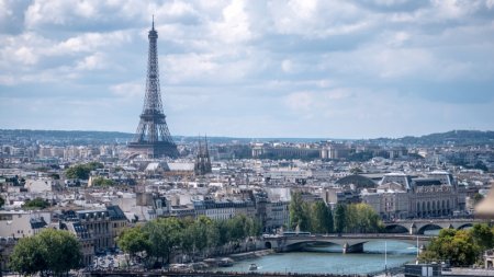 Paris İrəvandan inciyib: 1 milyon ermənidən ötrü 50 milyonluq fransızı itirmək... Paris İrəvandan inciyib: 1 milyon ermənidən ötrü 50 milyonluq fransızı itirmək...