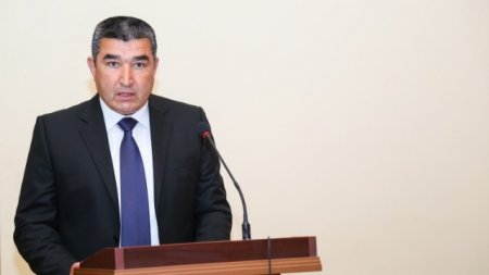 Etibar Pirverdiyevin oğlu Bakıda "Porsche" ilə "avtoş"luq etdi - VİDEO 