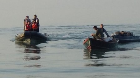 DSX və DTX Xəzərdə əməliyyat keçirdi - Saxlanılanlar var (FOTO)