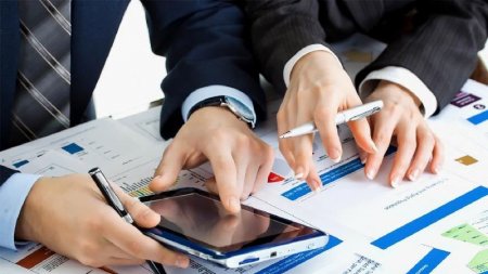 Oqtay Əsədovun qardaşı oğluna 20 milyonluq sifariş